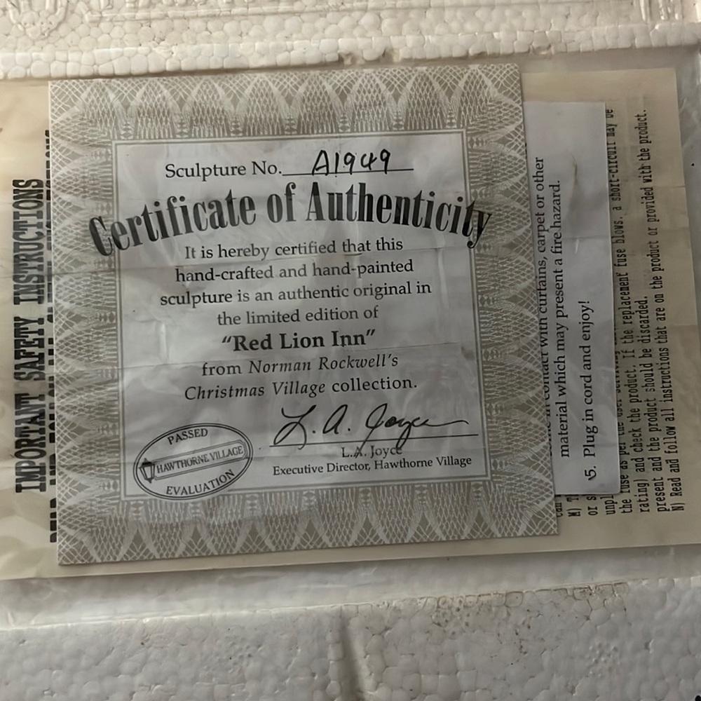 Hawthorne Village Red Lion Inn